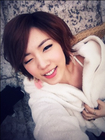화영한복 이미지