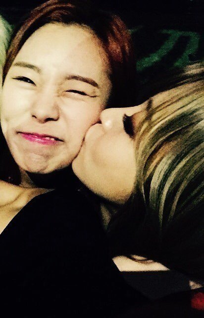 마마무 문별이랑 휘인이 | 인스티즈