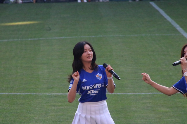 월요일이라 짜증나서 에이핑크 윤보미.jpgif | 인스티즈