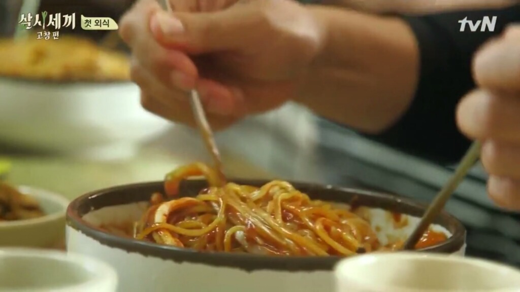살면서 처음 보는 짜장면 | 인스티즈