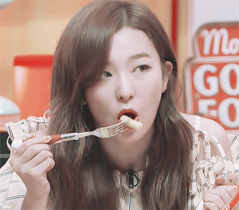 방송에서 계속 먹기만 하는 슬기.gif | 인스티즈