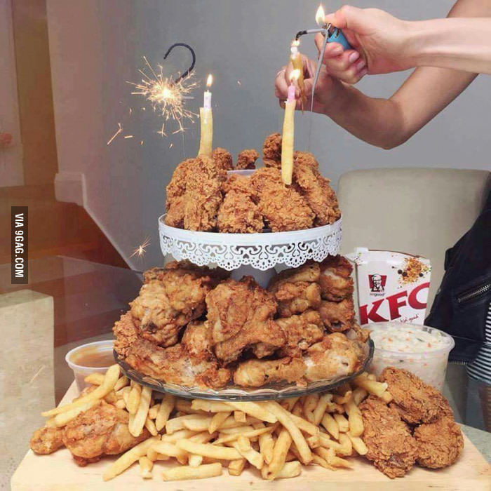 KFC의 생일 케이크.jpg | 인스티즈