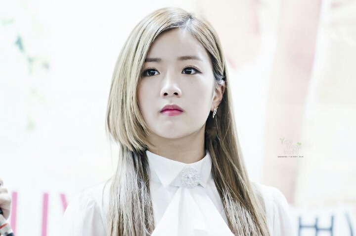 에이핑크 윤보미 생일기념.jpgif | 인스티즈