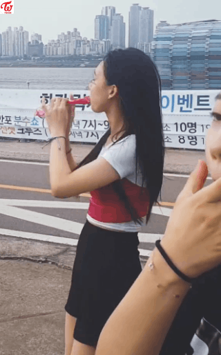 정연이 흑역사 따라하는 나연 | 인스티즈