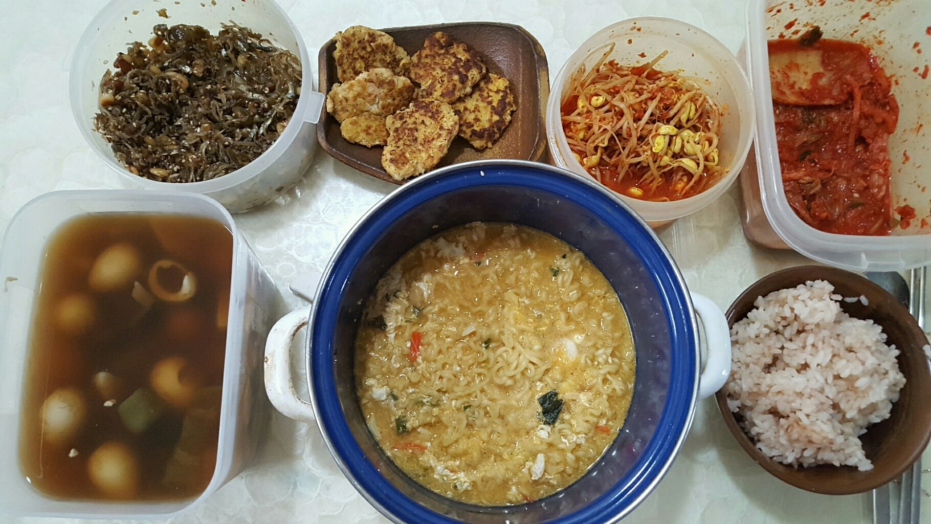 현실적인 자취생 라면 한상 | 인스티즈