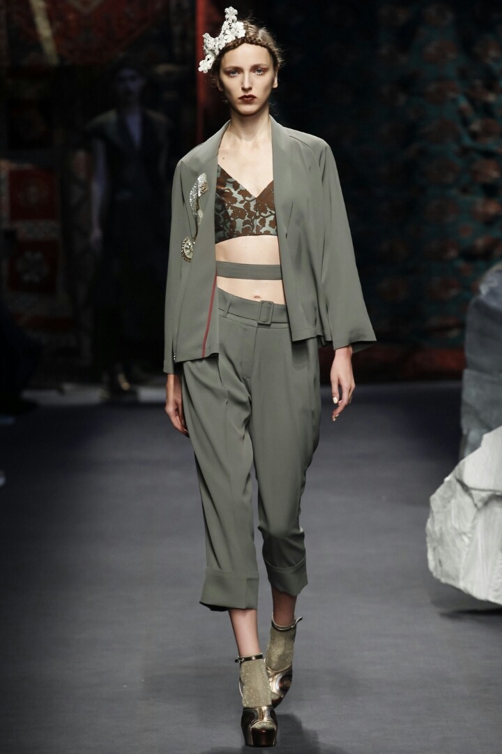 Aquilano. Rimondi 아퀼라느 리몬디 2016 s/s RTW 컬렉션 | 인스티즈