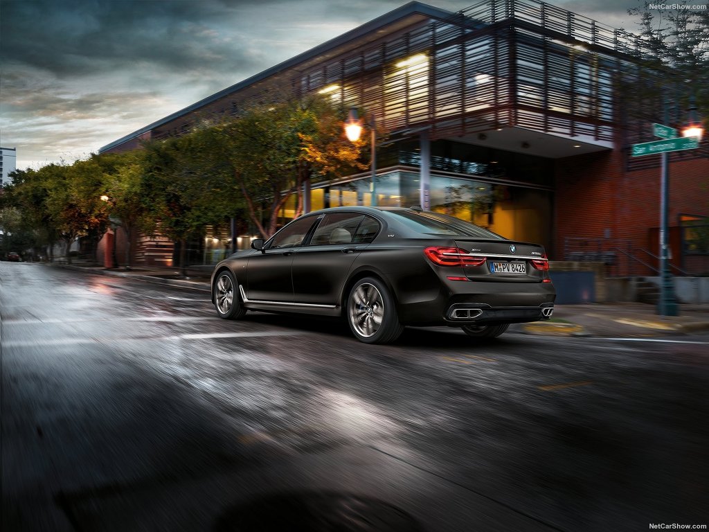 2017 BMW M760Li | 인스티즈