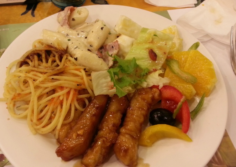 뷔페가서 남들 눈치보는게 제일 이해안감 (feat.저렴이 뷔페) | 인스티즈