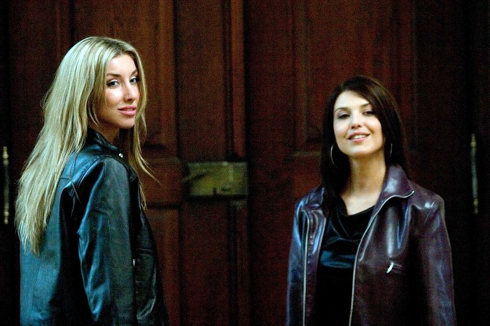 호스텔-(야나 카더라브코바) (영화) | 인스티즈