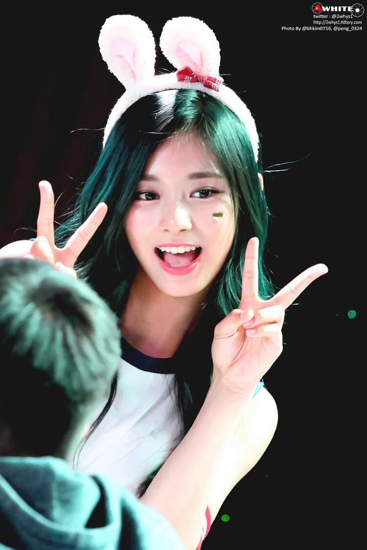 [트와이스] 대놓고 이쁨이쁨한 쯔뭉이 쯔위 짤모음.jpg | 인스티즈