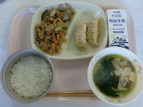 일본의 일반적인 학교 급식.JPG | 인스티즈