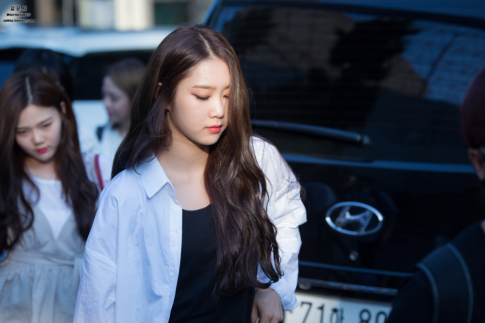 분위기 여신 오마이걸 지호 .JPG | 인스티즈