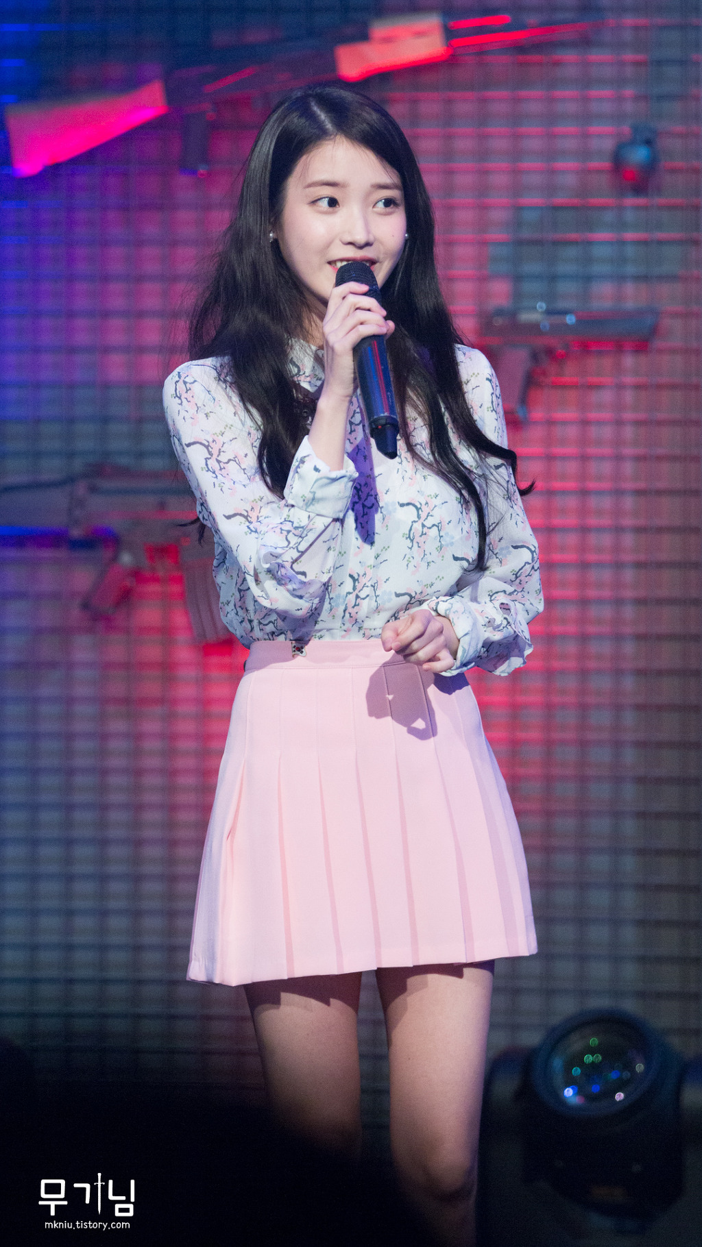 [2016.03.01] 서든어택 결승 축하공연 아이유 B컷 by무기님 | 인스티즈