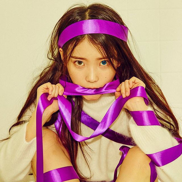 아이유 4번째 미니앨범 체셔 폰+컴퓨터 배경화면.jpg | 인스티즈