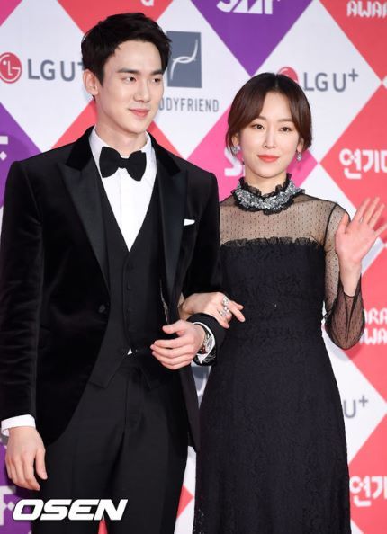 오늘자 연기대상 레드카펫 유연석 서현진 | 인스티즈