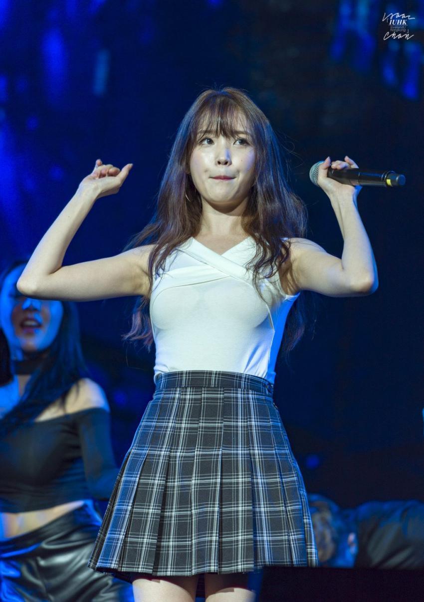 아이유 광고 겨드랑이.JPGIF | 인스티즈