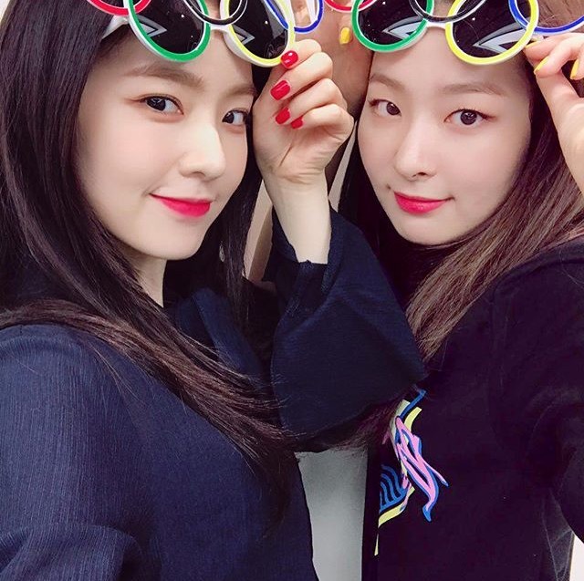 오늘자 아이린 슬기 | 인스티즈