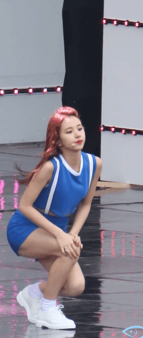 [트와이스] 채영 TT무대 움짤폭탄 | 인스티즈