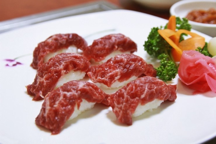 고기같이 짭짤한 음식만 가능한나라 vs과일같이 상큼하고 달달한음식만 가능한나라 | 인스티즈