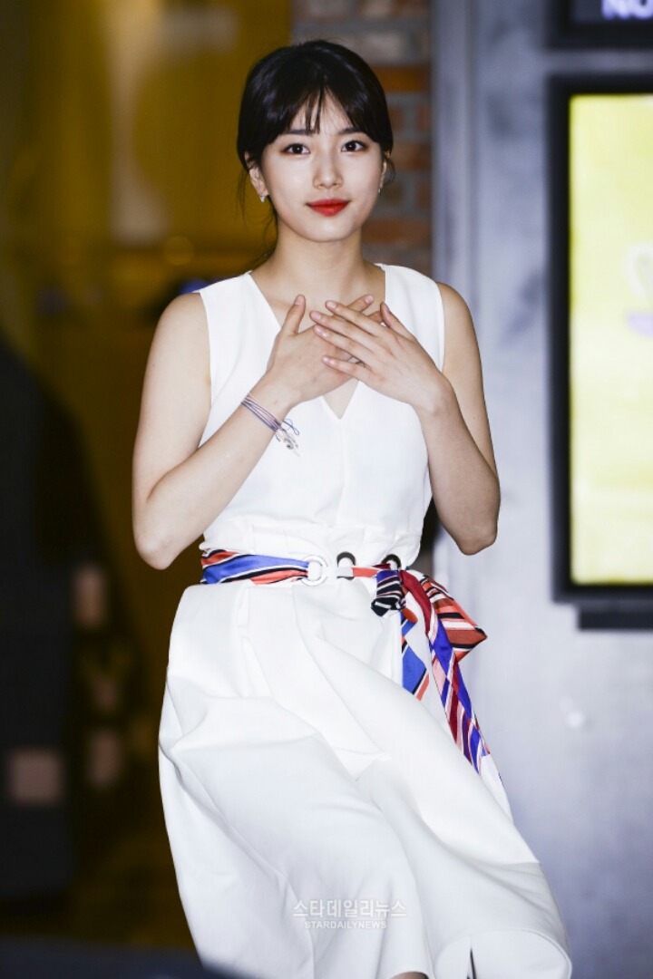 오늘자 수지 기사사진.jpg | 인스티즈