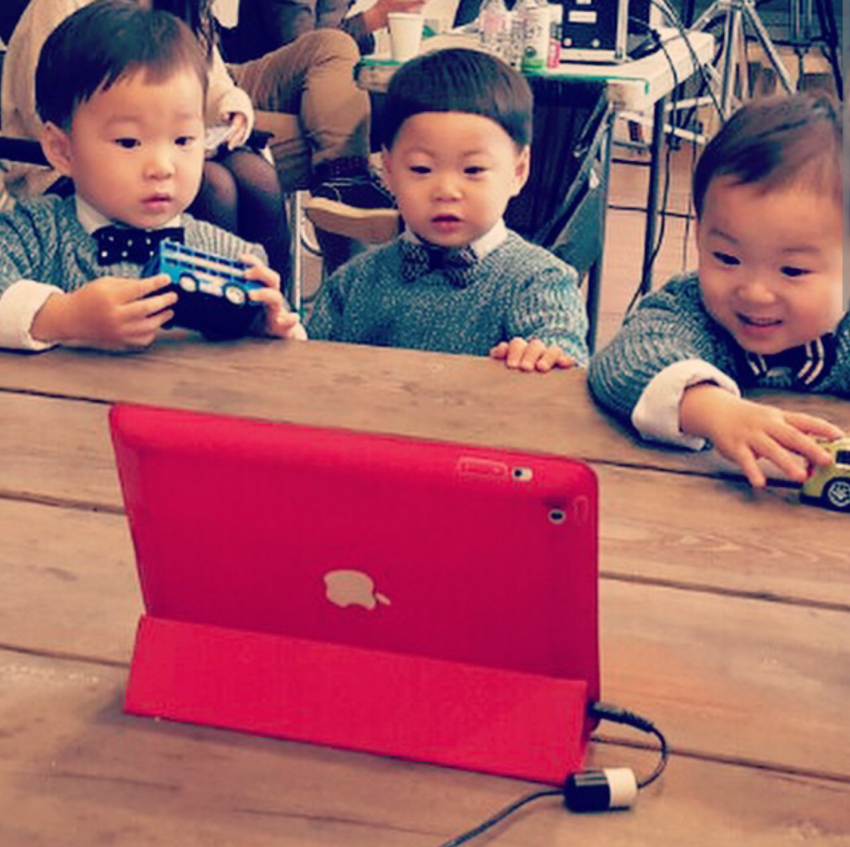 삼둥이네 이미지