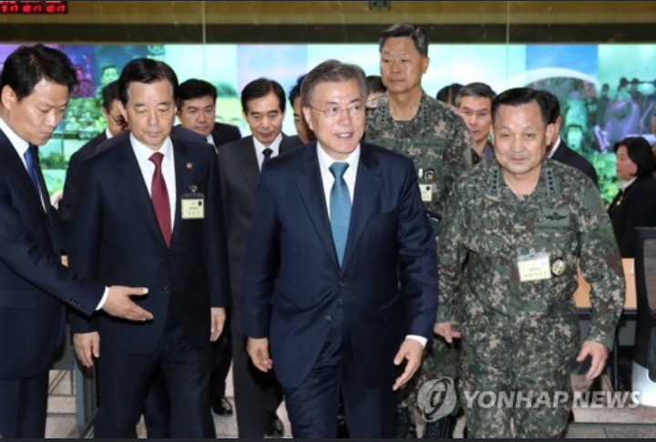 합참 방문한 문재인 대통령 | 인스티즈