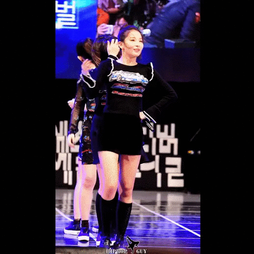 [레드벨벳] 바람에 바둥거리는 슬기.gif | 인스티즈