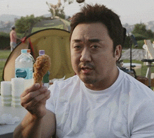 마동석이 닭다리를 먹는 방법 | 인스티즈