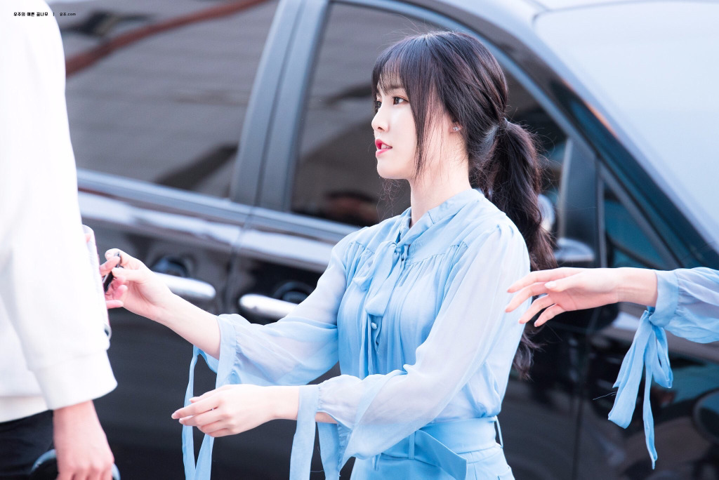 [여자친구] 생일파티에 초대받아서 유주 | 인스티즈