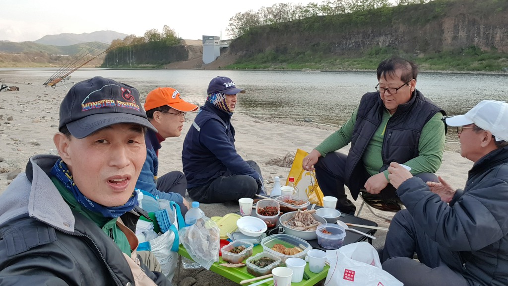 캠핑장어 이미지