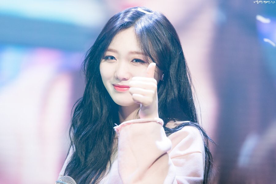 [러블리즈] 이따가 머리하러 갈 때 옆머리는 6mm로 해달라고 할거라서 수정이 | 인스티즈
