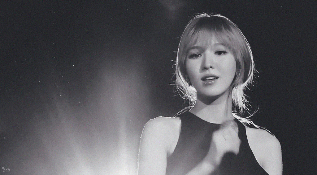 [레드벨벳] SM 일본 콘서트에서 노래하는 웬디 미모.jpgif | 인스티즈