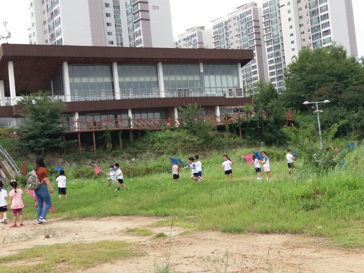 새예지유치원 이미지
