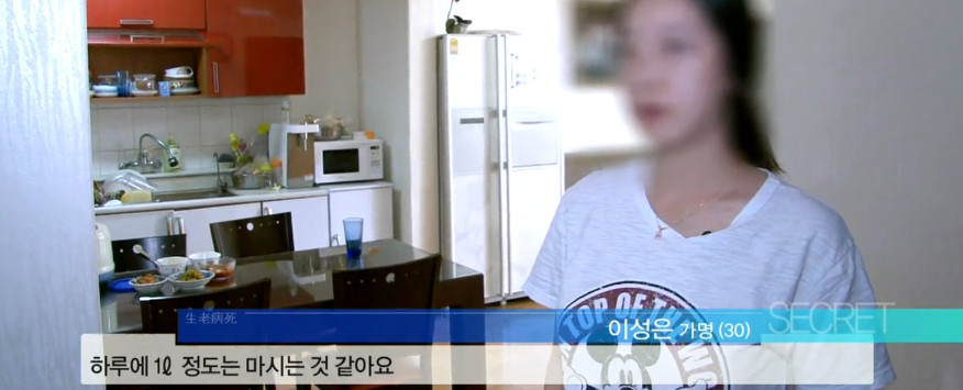 콜라에 푹 빠져 지내는 두 아기의 엄마 | 인스티즈