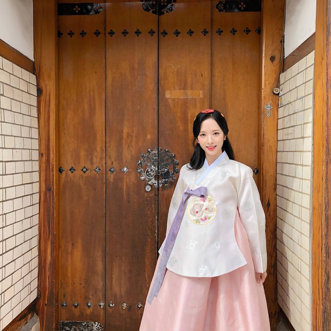 오늘자 우주소녀 보나 인스타그램(한복뽀).jpg | 인스티즈