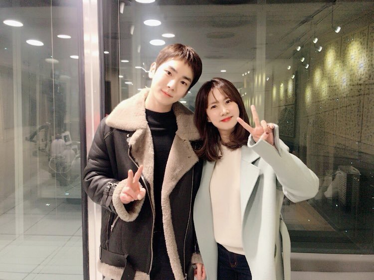 [샤이니] 4년동안 꾸준히 입고다니는 샤이니 키의 아크네 무스탕.jpg | 인스티즈