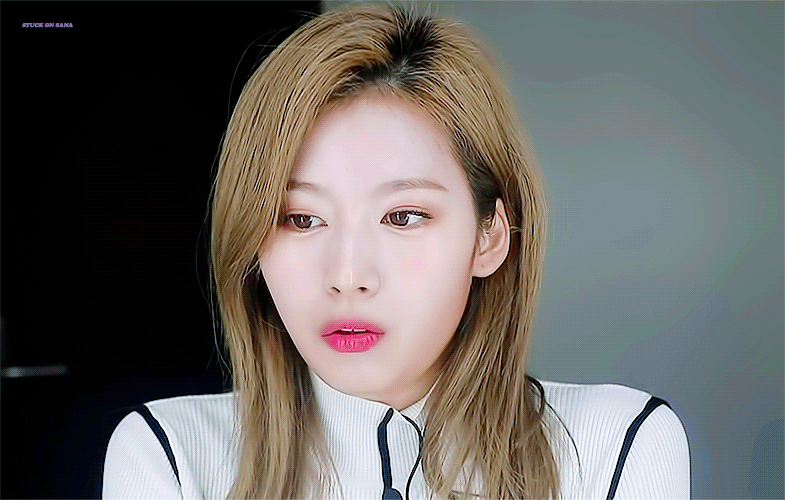 오늘이 생일인 트와이스 사나.jpgif (335장) | 인스티즈