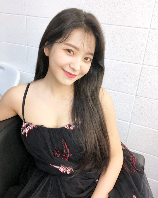 레드벨벳 예리가 눈웃음짓는 단계.jpg | 인스티즈