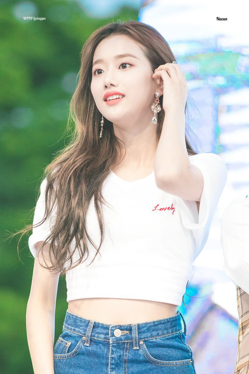 상큼하게 이쁜 에이프릴 이나은.jpgif | 인스티즈