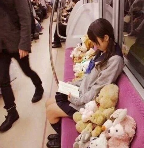 신이 당신에게 둘 중 하나의 아이템을 선사한다고 하면 갖고싶은것은? | 인스티즈