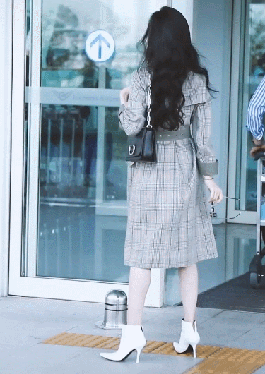 손나은 25일 인천공항 | 인스티즈