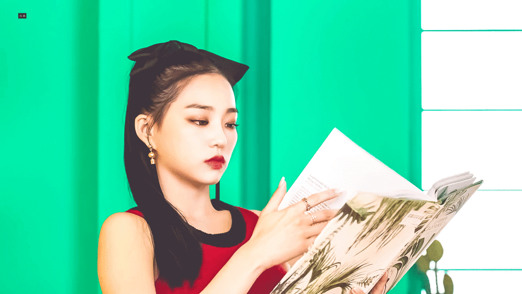 단발머리가 찰떡같이 어울리는 CLC 장예은.jpgif | 인스티즈