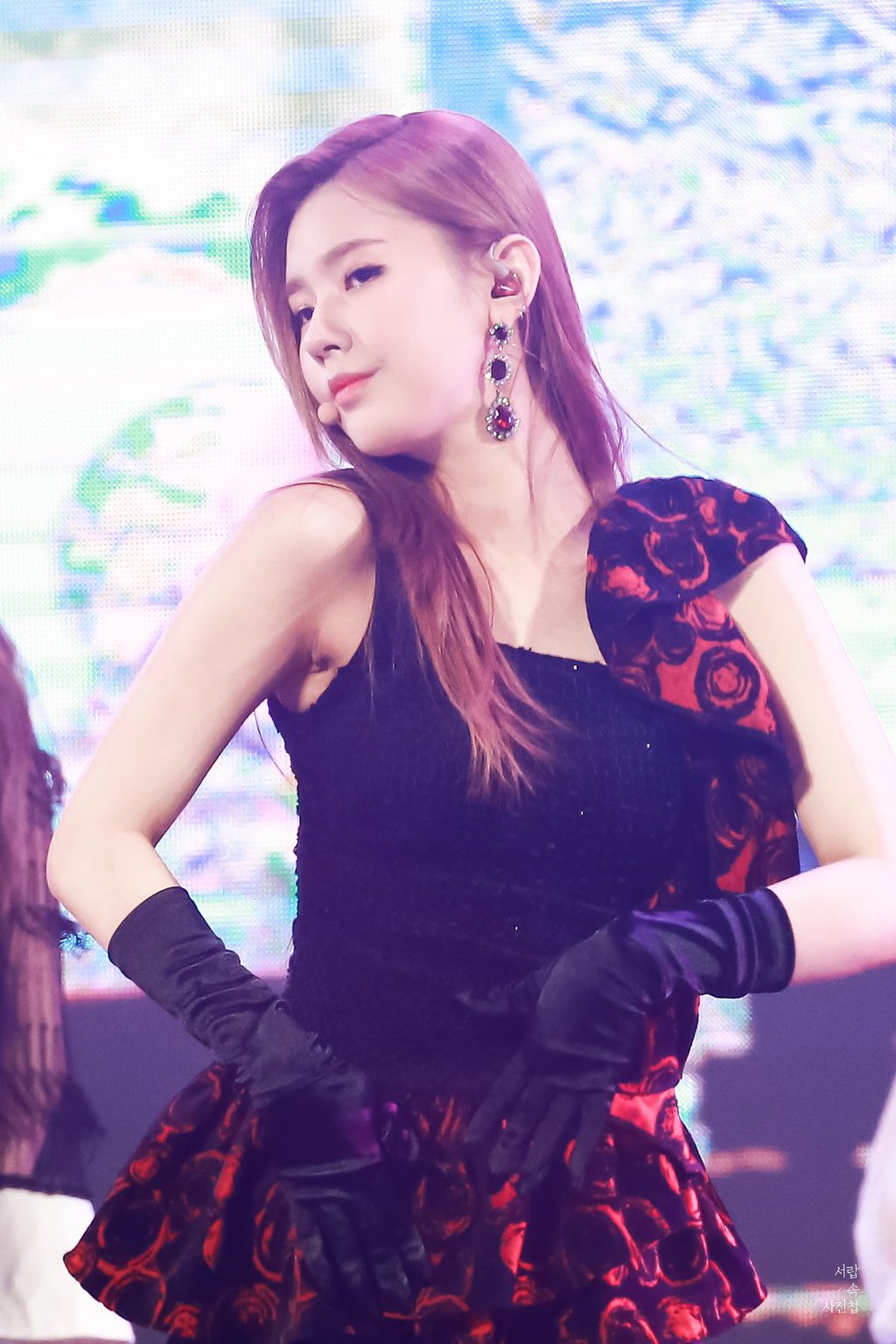 콧대가 이쁜 (여자)아이들 미연.jpgif | 인스티즈