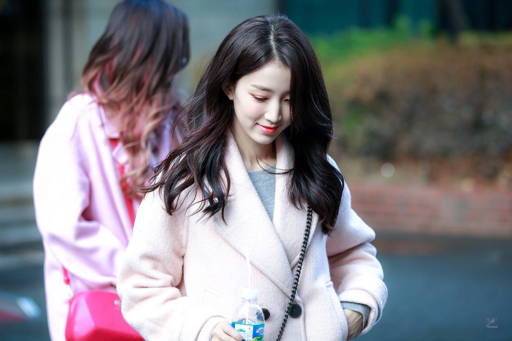 [구구단] 라디오에서 캐롤이 흘러나와서 하나 | 인스티즈