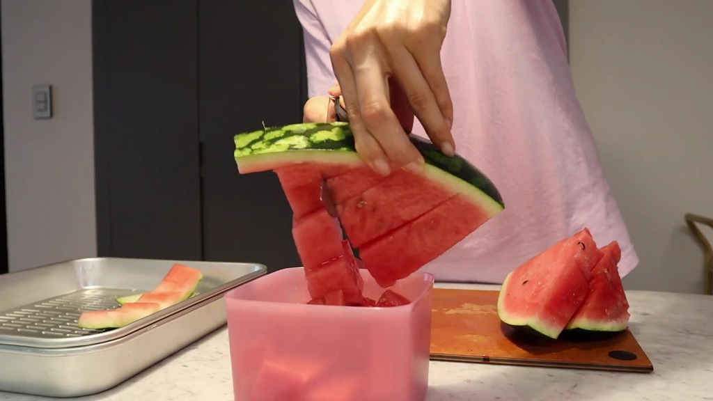 문가든씨가 알려주는 수박 조각 보관하려고 자를때 꿀팁 | 인스티즈