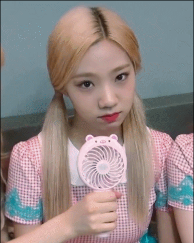 우쭈테잎23 우주소녀 여름이 움짤 | 인스티즈