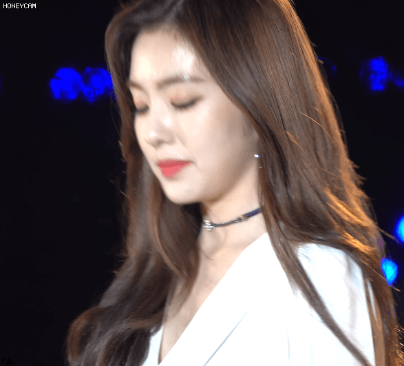 화이트가 잘 어울리는 아이린.jpgif | 인스티즈