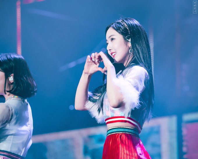 [여자친구] 저녁 약속이 잡혀서 신비 | 인스티즈