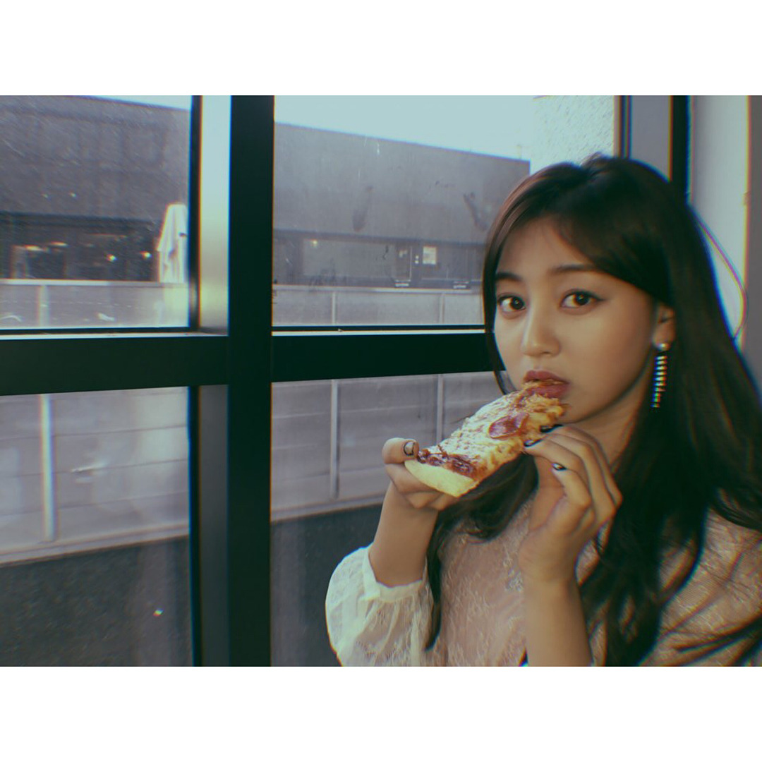 오늘 폭풍업로드한 트와이스 지효인스타그램.jpg | 인스티즈