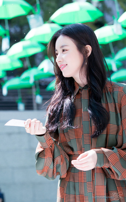 추운날 손잡고 걷고싶은 내 여자친구.jpg | 인스티즈